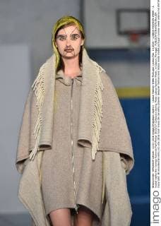 Lisboa Fashion Week Portugal, Lisbon,Mar. 13,2016 - LISBOA FASHION WEEK - A model walks the runway Kolovrat Fall Winter 2016 17 Collection during Moda Lisboa Fashion Week, in Lisbon, Portugal.  Copyright: BrunoxdexCarvalho