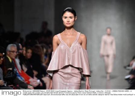 Lisboa Fashion Week Portugal, Lisbon,Mar. 13,2016 - LISBOA FASHION WEEK - A model walks the runway Luis Carvalho Fall Winter 2016 17 Collection during Moda Lisboa Fashion Week, in Lisbon, Portugal.  Copyright: BrunoxdexCarvalho