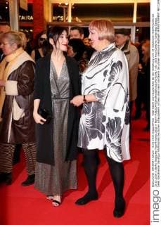 Sibel Kekilli und Claudia Roth bei der Verleihung vom 14. Deutschen Hoerfilmpreis am 15.03.2016 in Berlin Deutscher Hoerfilmpreis 2016 in Berlin 