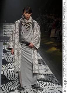 Japan : Jotaro Saito Autumn Winter 2016 Tokyo A model on the runway during the Jotaro Saito Kimono Designer 2016 Autumn Winter Fashion show at the Mercedes-Benz Fashion Week.  AlessandroxDixCiommo