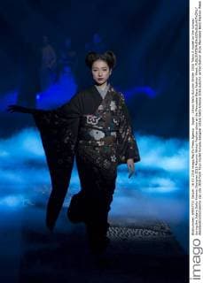 Japan : Jotaro Saito Autumn Winter 2016 Tokyo A model on the runway during the Jotaro Saito Kimono Designer 2016 Autumn Winter Fashion show at the Mercedes-Benz Fashion Week.  AlessandroxDixCiommo