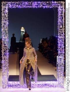 March 17, 2016 - A model presents a creation by Ukrainian designer Aleksey Zalevskiy during the 38th Ukrainian Fashion Week in Kiev, Ukraine, 17 March 2016. The fashion event presents 2016 collections by Ukrainian and international designers from 17 to 23 March. - ZUMAs334
