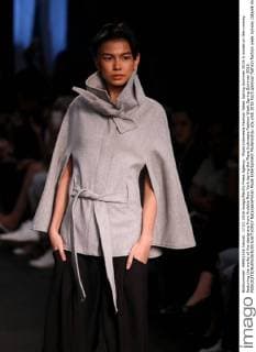 Plaza Indonesia Fashion Week Spring Summer 2016 A model on the runway featuring the works of the designers from Ardistia New York during the Plaza Indonesia Fashion Week Spring Summer 2016.  NatanaelxPohan