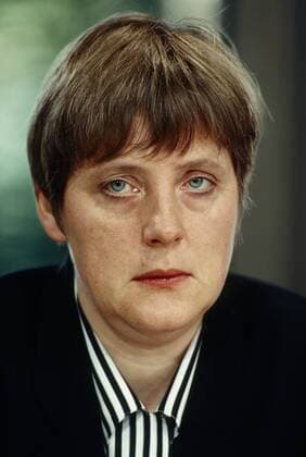 Bundesumweltministerin Angela MERKEL , CDU , Februar 1995 Angela MERKEL , CDU , Minister for the Environment of Germany , February 1995