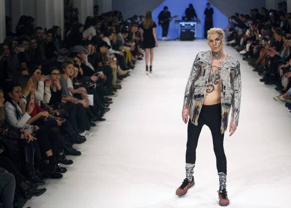 March 21, 2016 - A model presents a creation by Ukrainian designer KASS during the 38th Ukrainian Fashion Week in Kiev, Ukraine, 21 March 2016. The fashion event presents 2016 collections by Ukrainian and international designers from 17 to 23 March. - ZUMAs334