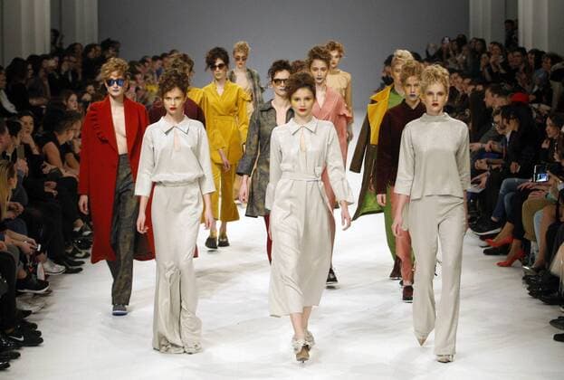 March 21, 2016 - Models present a creation by Ukrainian designer LAKSMI by Maryana Steshenko during the 38th Ukrainian Fashion Week in Kiev, Ukraine, 21 March 2016. The fashion event presents 2016 collections by Ukrainian and international designers from 18 to 23 March. - ZUMAs334