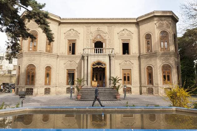 Architektur von Hans Hollein ?bgineh Museum, Iranisches Museum für Glas und Keramik, Teheran, Iran Copyright: imageBROKER/StefanxAuth ibxsau04259477.jpg