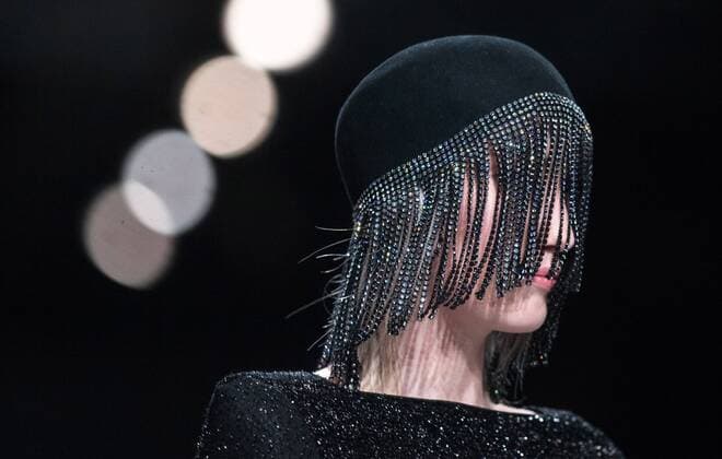 Moscow Fashion Week - Modenschau Pierre Cardin MOSCOW, RUSSIA. MARCH 22, 2016. A model showcases a creation by French designer Pierre Cardin at the 35th Season of Moscow Fashion Week, in Moscow s Gostiny Dvor Shopping and Exhibition Centre. Sergei Bobylev TASS  TS01D0B8