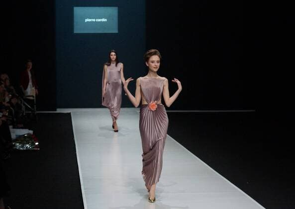 22.03.16 Moscow. Gostiny Dvor. Fashion week in Moscow 2016. The Show Of Pierre Cardin OlgaxSokolova 