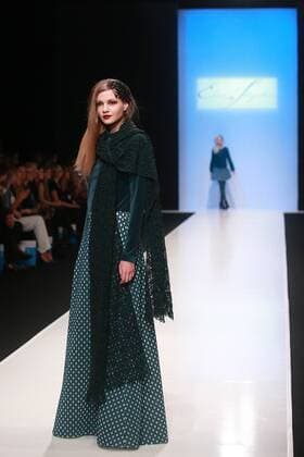 MOSCOW, RUSSIA. MARCH 23, 2016. Models showcase creations by Russian designer Elena Shipilova at the 2016 Moscow Fashion Week in Moscow s Gostiny Dvor. Sergei Fadeichev TASS  TS01D2F9