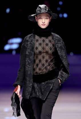 (160324) -- BEIJING, March 24, 2016 -- Model Tian Lin competes in the final of China Super Model Contest in Beijing, capital of China, March 23, 2016. A total of 30 contestants competed in the final and Tian Lin took the crown. ) (lfj) CHINA-BEIJING-SUPER MODEL CONTEST (CN) ChenxJianli 