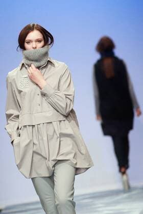 MOSCOW, RUSSIA. MARCH 24, 2016. Models showcase creations by Russian designer Victoria Andreyanova at the 2016 Moscow Fashion Week in Moscow s Gostiny Dvor. Sergei Fadeichev TASS  TS01D629