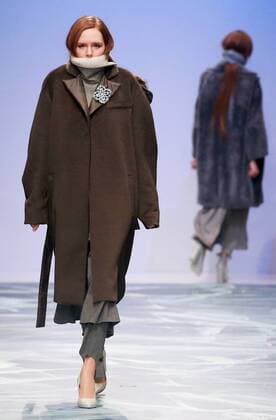 MOSCOW, RUSSIA. MARCH 24, 2016. Models showcase creations by Russian designer Victoria Andreyanova at the 2016 Moscow Fashion Week in Moscow s Gostiny Dvor. Sergei Fadeichev TASS  TS01D622