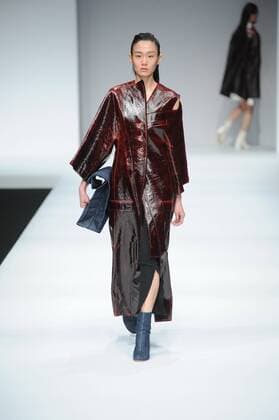 BEIJING, CHINA - MARCH 25: (CHINA OUT) A model showcases designs on the runway at ZHAO QIANYAN Collection during the Mercedes-Benz China Fashion Week Autumn Winter 2016 17 at 751D.Park on March 25, 2016 in Beijing, China.  CFP481722707