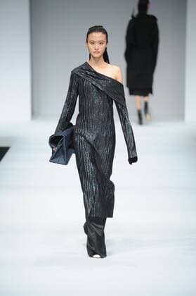 BEIJING, CHINA - MARCH 25: (CHINA OUT) A model showcases designs on the runway at ZHAO QIANYAN Collection during the Mercedes-Benz China Fashion Week Autumn Winter 2016 17 at 751D.Park on March 25, 2016 in Beijing, China.  CFP481722718