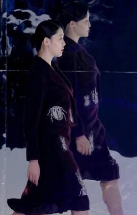 (160326) -- BEIJING, March 26, 2016 -- Models present creations of designer Wang Fei during China Fashion Week in Beijing, capital of China, March 26, 2016. ) (cxy) CHINA-BEIJING-FASHION WEEK (CN) ChenxJianli 