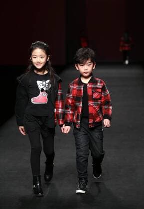 BEIJING, CHINA - MARCH 26: (CHINA OUT) Models showcase designs on the runway at JOJO Collection during the Mercedes-Benz China Fashion Week Autumn Winter 2016 2017 at Beijing Hotel on March 26, 2016 in Beijing, China.  CFP481734893