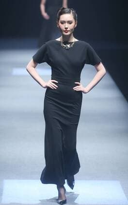 BEIJING, CHINA - MARCH 26: (CHINA OUT) A model showcases designs on the runway at HMR Collection during the Mercedes-Benz China Fashion Week Autumn Winter 2016 2017 at 751D.Park on March 26, 2016 in Beijing, China.  CFP481765093