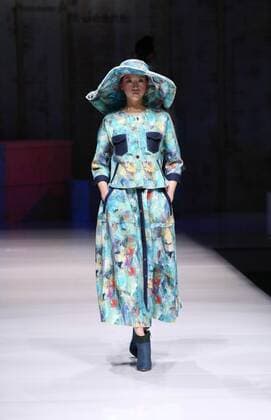 BEIJING, CHINA - MARCH 27: (CHINA OUT) A model showcases designs on the runway at d nim Collection during the Mercedes-Benz China Fashion Week Autumn Winter 2016 2017 at Beijing Hotel on March 27, 2016 in Beijing, China.  CFP481773988