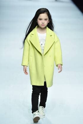 BEIJING, CHINA - MARCH 27: (CHINA OUT) A model showcases designs on the runway at Ting Zu Collection during the Mercedes-Benz China Fashion Week Autumn Winter 2016 2017 at Beijing Hotel on March 27, 2016 in Beijing, China.  CFP481774060