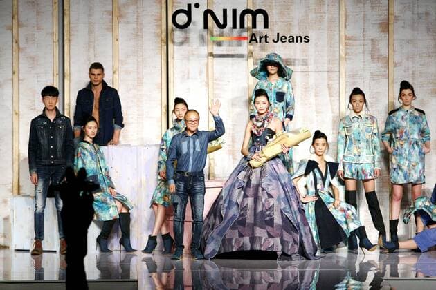 BEIJING, CHINA - MARCH 27: (CHINA OUT) Models showcase designs on the runway at d nim Collection during the Mercedes-Benz China Fashion Week Autumn Winter 2016 2017 at Beijing Hotel on March 27, 2016 in Beijing, China.  CFP481773991