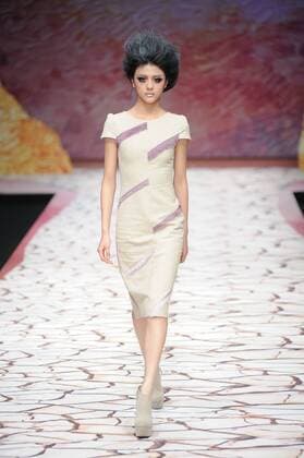 BEIJING, CHINA - MARCH 27: (CHINA OUT) A model showcases designs on the runway at Tao LouLan Collection during the Mercedes-Benz China Fashion Week Autumn Winter 2016 2017 at 751D.Park on March 27, 2016 in Beijing, China.  CFP481794473