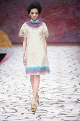 BEIJING, CHINA - MARCH 27: (CHINA OUT) A model showcases designs on the runway at Tao LouLan Collection during the Mercedes-Benz China Fashion Week Autumn Winter 2016 2017 at 751D.Park on March 27, 2016 in Beijing, China.  CFP481794485