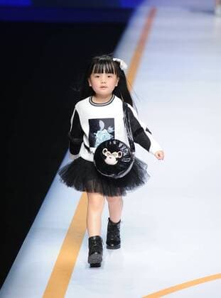BEIJING, CHINA - MARCH 27: (CHINA OUT) A model showcases designs on the runway at COMME TU ES Collection during the Mercedes-Benz China Fashion Week Autumn Winter 2016 2017 at Beijing Hotel on March 27, 2016 in Beijing, China.  CFP481794512