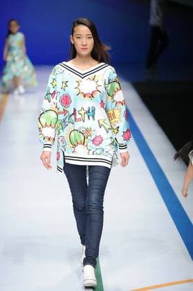 BEIJING, CHINA - MARCH 27: (CHINA OUT) A model showcases designs on the runway at COMME TU ES Collection during the Mercedes-Benz China Fashion Week Autumn Winter 2016 2017 at Beijing Hotel on March 27, 2016 in Beijing, China.  CFP481794520