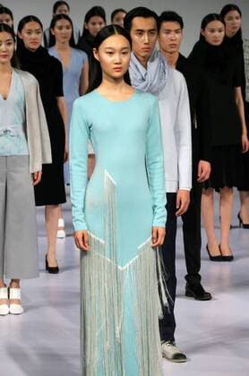 (160329) -- BEIJING, March 29, 2016 -- Models present fashion creations designed by Guo Ruiping during the Duxi fashion show at China Fashion Week in Beijing, capital of China, March 29, 2016. ) (mcg) CHINA-BEIJING-FASHION WEEK-GUO RUIPING (CN) LixMingfang 