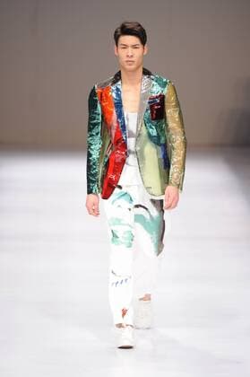 BEIJING, CHINA - MARCH 29: (CHINA OUT) A model showcases designs on the runway at Beijing Institute of Fashion Technology¡¤Emerging Design Collection & BIFT¡¤ELLASSAY Scholarship Awarding Ceremony during the Mercedes-Benz China Fashion Week Autumn Winter 2016 2017 at Beijing Hotel on March 29, 2016 in Beijing, China.  CFP481872783