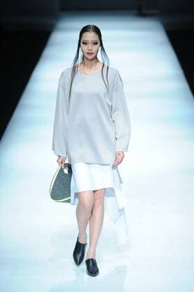 BEIJING, CHINA - MARCH 29: (CHINA OUT) A model showcases designs on the runway at J BY HO & WOW-IN Collection during the Mercedes-Benz China Fashion Week Autumn Winter 2016 2017 at 751D.Park on March 29, 2016 in Beijing, China.  CFP481873056