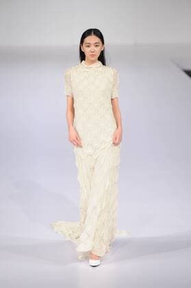 BEIJING, CHINA - MARCH 29: (CHINA OUT) A model showcases designs on the runway at DUXI Collection during the Mercedes-Benz China Fashion Week Autumn Winter 2016 2017 at Beijing Hotel on March 29, 2016 in Beijing, China.  CFP481873111