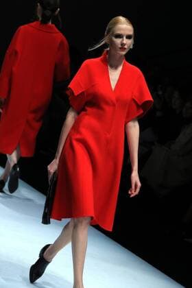 BEIJING, March 29, 2016 -- Models present creations by designer Hao Jia during the China Fashion Week in Beijing, capital of China, March 29, 2016. ) (zwx) CHINA-BEIJING-FASHION WEEK(CN) LixMingfang 