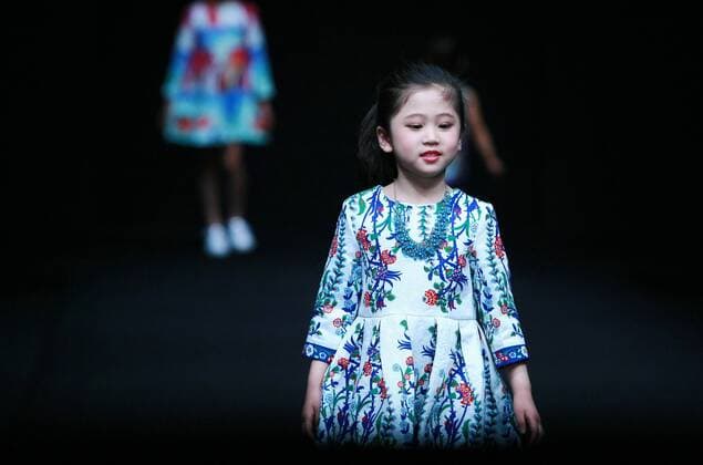 BEIJING, CHINA - MARCH 29: (CHINA OUT) A model showcases designs on the runway at MINI PETREL Collection during the Mercedes-Benz China Fashion Week Autumn Winter 2016 2017 at 751D¡¤PARK on March 29, 2016 in Beijing, China.  CFP481886760