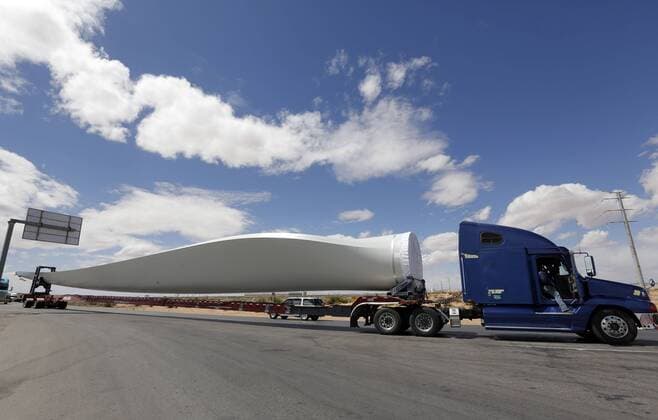 March 31, 2016 - Santa Teresa, NM, U.S. - A truck transporting a wind blade wait in line to cross into the United States at the Santa Teresa-San Jeronimo border crossing, near Ciudad Juarez, Mexico, Thursday, March 31, 2016. Santa Teresa U.S. - ZUMAab1_