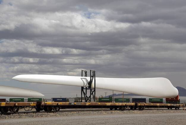 March 31, 2016 - Santa Teresa, NM, U.S. - TPI Composites wind blades sit at the Santa Teresa Southern Railroad facilities in Santa Teresa, New Mexico, Thursday, March 31, 2016. Santa Teresa U.S. - ZUMAab1_