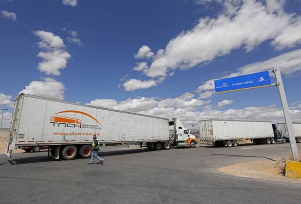 March 31, 2016 - Santa Teresa, NM, U.S. - Trucks wait in line to cross into the United States at the Santa Teresa-San Jeronimo border crossing near Ciudad Juarez, Mexico, Thursday, March 31, 2016. Santa Teresa U.S. - ZUMAab1_
