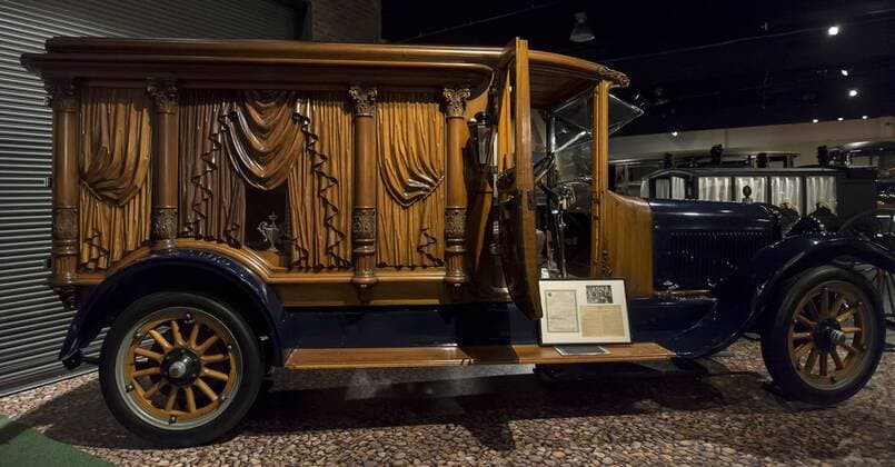 March 31, 2016 - Houston, Texas, U.S. - Founded in 1992, and housing America s largest collection of historical funeral service items in a 20,500 square-foot facility, the National Museum of Funeral History celebrates the heritage of the funeral services industry with 13 permanent and additional special exhibits. Houston U.S. - ZUMAce6_