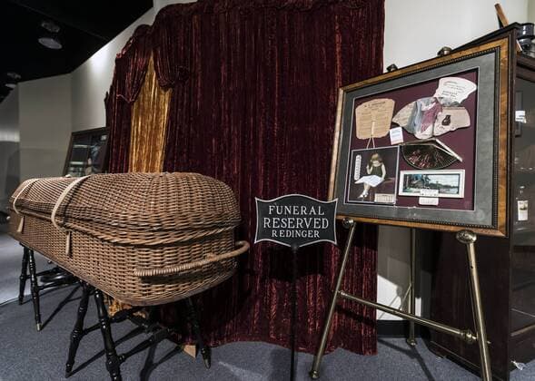 March 31, 2016 - Houston, Texas, U.S. - Founded in 1992, and housing America s largest collection of historical funeral service items in a 20,500 square-foot facility, the National Museum of Funeral History celebrates the heritage of the funeral services industry with 13 permanent and additional special exhibits. Houston U.S. - ZUMAce6_