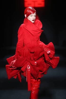 BEIJING, CHINA - MARCH 31: (CHINA OUT) A model showcases designs on the runway at Sheguang Hu Collection during the Mercedes-Benz China Fashion Week Autumn Winter 2016 2017 at 751D.Park on March 31, 2016 in Beijing, China.  CFP481980073