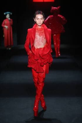 BEIJING, CHINA - MARCH 31: (CHINA OUT) A model showcases designs on the runway at Sheguang Hu Collection during the Mercedes-Benz China Fashion Week Autumn Winter 2016 2017 at 751D.Park on March 31, 2016 in Beijing, China.  CFP481980114