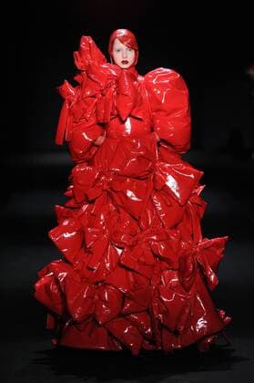 BEIJING, CHINA - MARCH 31: (CHINA OUT) A model showcases designs on the runway at Sheguang Hu Collection during the Mercedes-Benz China Fashion Week Autumn Winter 2016 2017 at 751D.Park on March 31, 2016 in Beijing, China.  CFP481980231