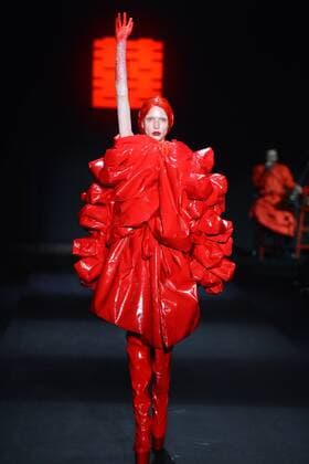 BEIJING, CHINA - MARCH 31: (CHINA OUT) A model showcases designs on the runway at Sheguang Hu Collection during the Mercedes-Benz China Fashion Week Autumn Winter 2016 2017 at 751D.Park on March 31, 2016 in Beijing, China.  CFP481980280