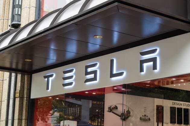 Tesla Model 3 April 1, 2016 - Tesla has unveiled its much-anticipated Model 3 electric car, its lowest-cost vehicle to date at $35,000. Tesla plans to produce about 500,000 vehicles a year once production. The California-based company needs the vehicle to prove popular if it is to stay in business. The first deliveries of the vehicle are scheduled to start in late 2017. Pictured: Aug. 21, 2015 - Shanghai, - A Tesla experience center in New world opens residents can experience Model S . Shanghai CHN  - ZUMAs145