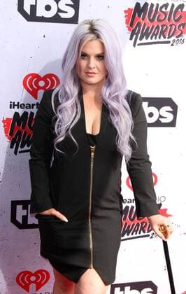 iHeartRadio Music Awards 2016 in Los Angeles Kelly Osbourne IHEARTRADIO MUSIC AWARDS 2016 - ARRIVALS Los Angeles Michael Heart PicturePerfect