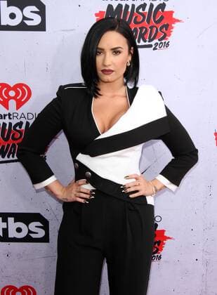 iHeartRadio Music Awards 2016 in Los Angeles Demi Lovato IHEARTRADIO MUSIC AWARDS 2016 - ARRIVALS Los Angeles Michael Heart PicturePerfect