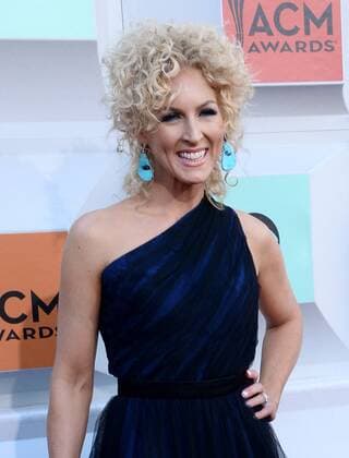 Country Music Awards in Las Vegas Singer Kimberly Schlapman of Little Big Town attends the 51st annual Academy of Country Music Awards held at the MGM Grand Arena in Las Vegas, Nevada on April 3, 2016.  LAV20160403222 JIMxRUYMEN