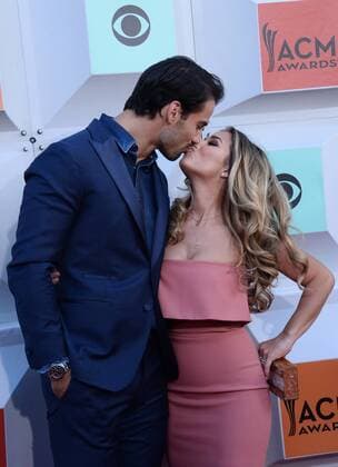 Country Music Awards in Las Vegas (L-R) NFL player Eric Decker and singer Jessie James attend the 51st annual Academy of Country Music Awards held at the MGM Grand Arena in Las Vegas, Nevada on April 3, 2016.  LAV20160403300 JIMxRUYMEN