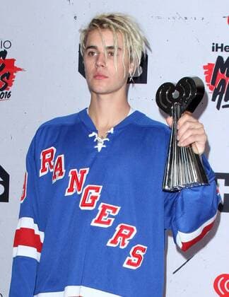 iHeartRadio Music Awards 2016 in Los Angeles Justin Bieber IHEARTRADIO MUSIC AWARDS 2016 - PRESS ROOM Los Angeles Michael Heart PicturePerfect